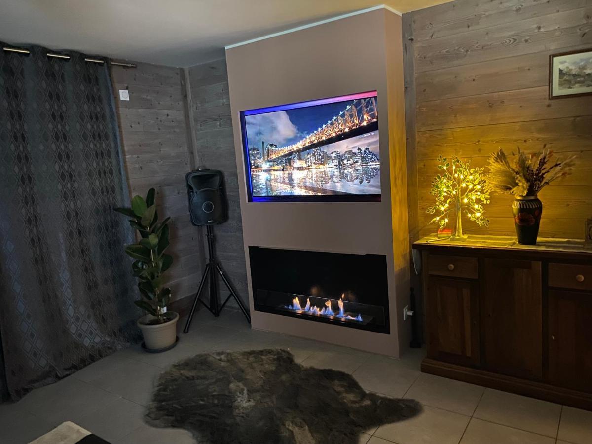 Andreea Apartment